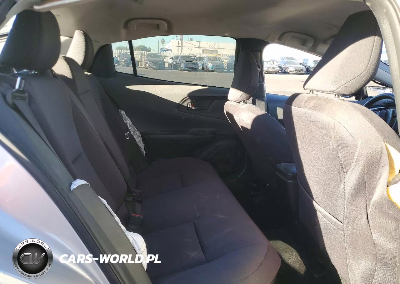2025 Toyota Prius Le VIN:JTDACAAU5S3058397 - 10