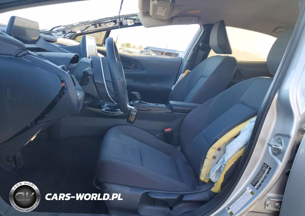 2025 Toyota Prius Le VIN:JTDACAAU5S3058397 - 7