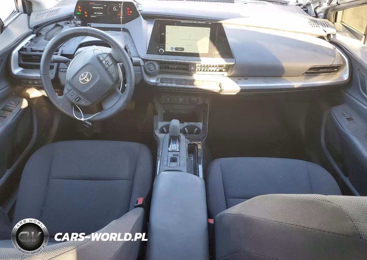 2025 Toyota Prius Le VIN:JTDACAAU5S3058397 - 8