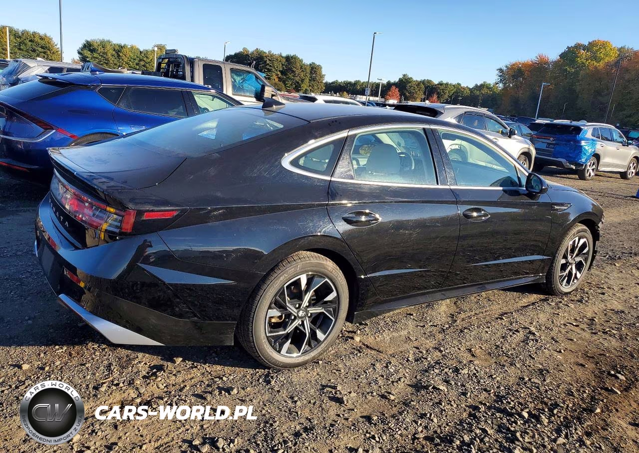 2025 Hyundai Sonata Sel VIN:KMHL64JA4SA498819 - 3