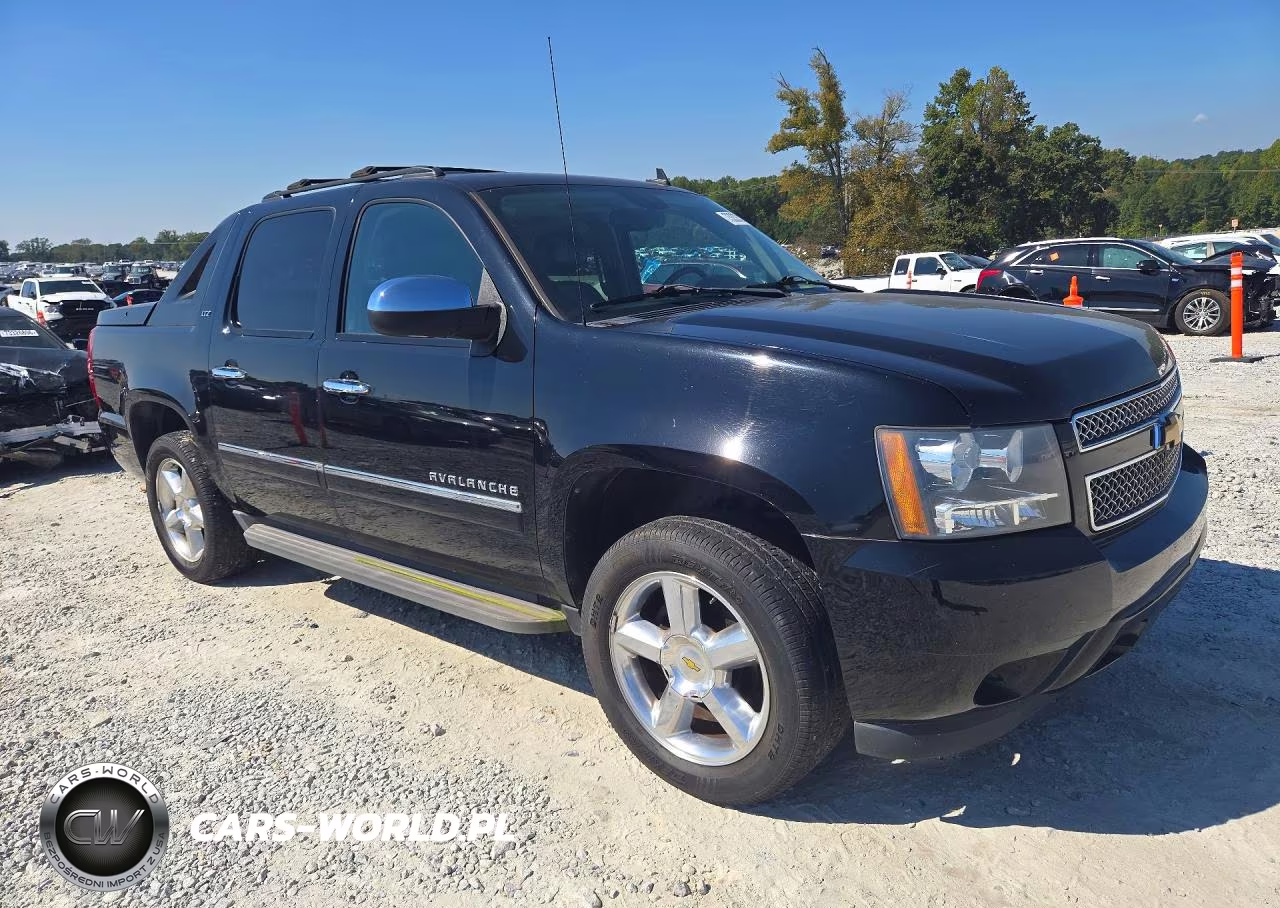 2012 Chevrolet Avalanche Ltz VIN:3GNTKGE73CG186016 - 4