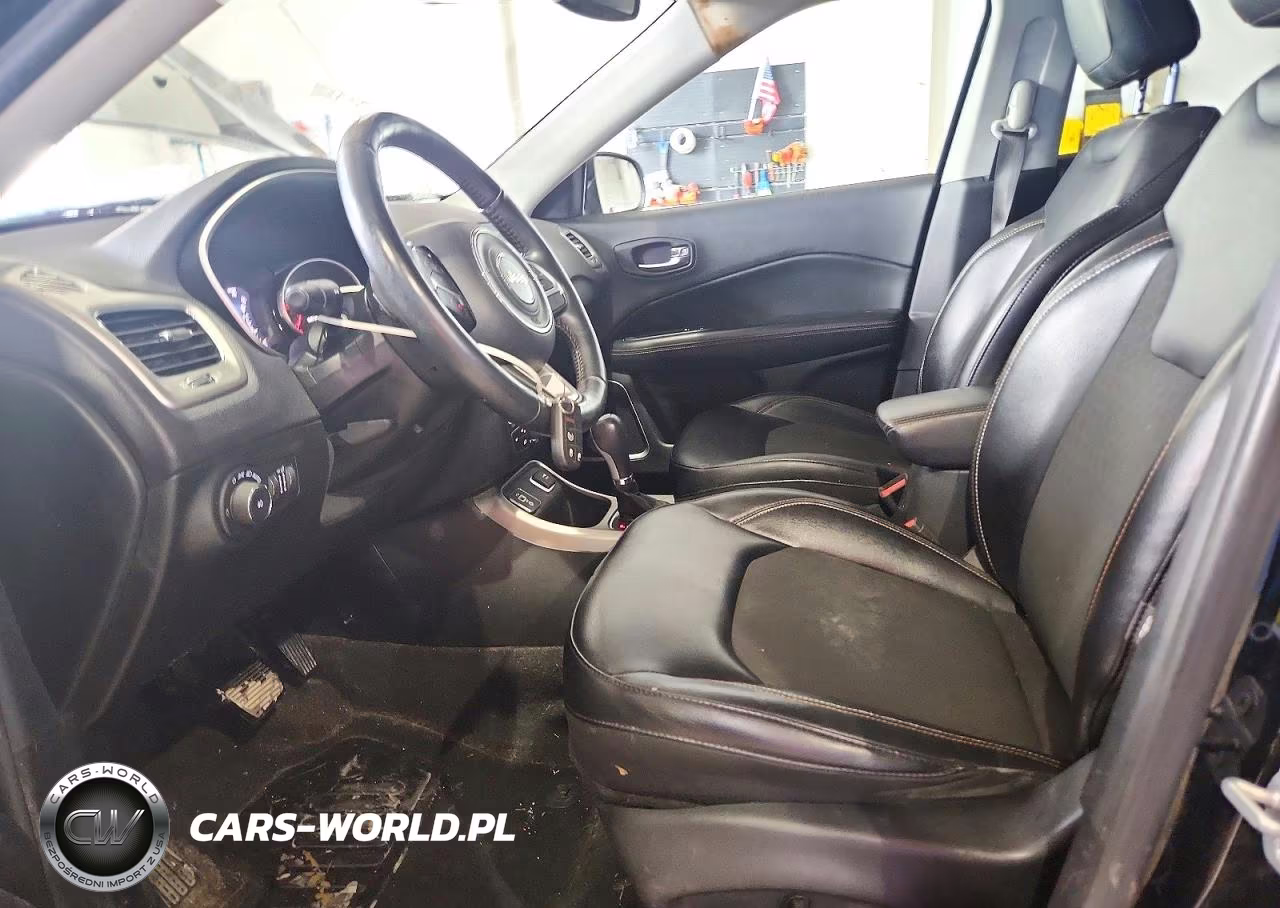 2018 Jeep Compass Latitude VIN:3C4NJCBB2JT165944 - 7
