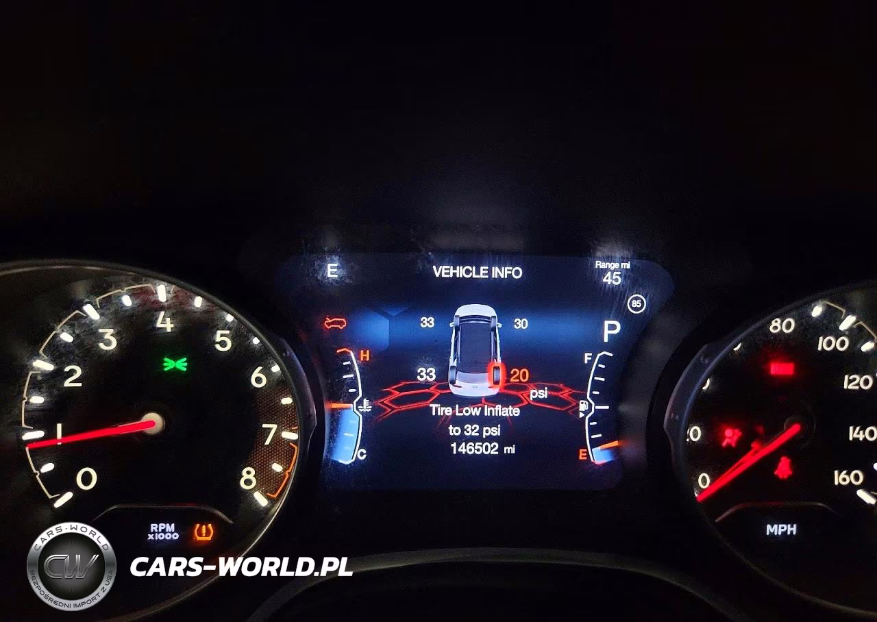 2018 Jeep Compass Latitude VIN:3C4NJCBB2JT165944 - 9