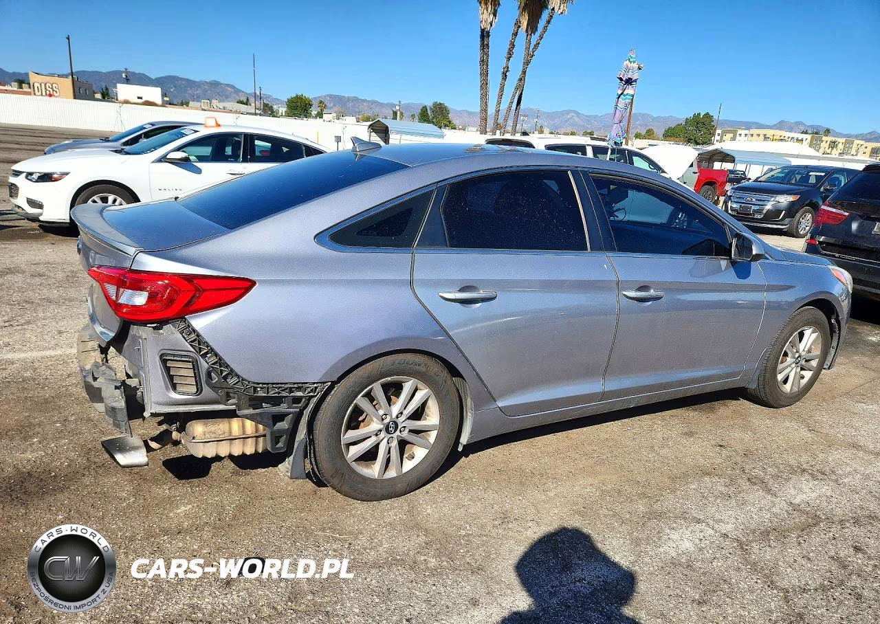 2016 Hyundai Sonata Se VIN:5NPE24AF3GH407902 - 3