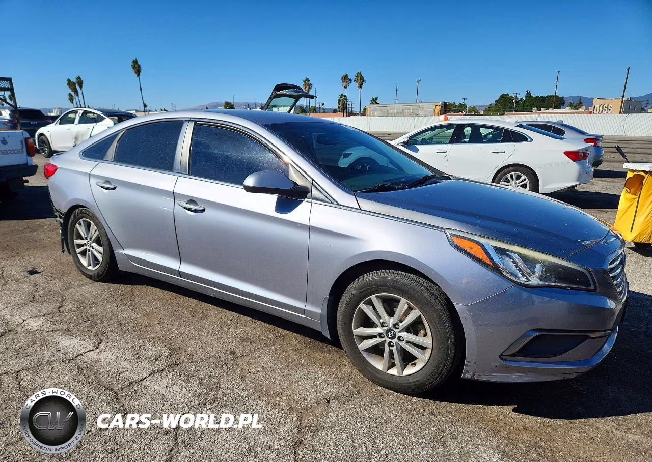 2016 Hyundai Sonata Se VIN:5NPE24AF3GH407902 - 4