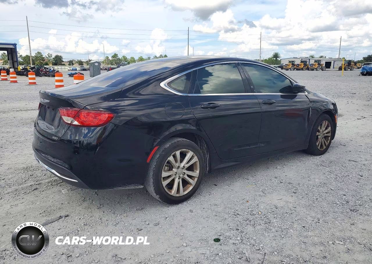 2015 Chrysler 200 Limited VIN:1C3CCCABXFN584400 - 3