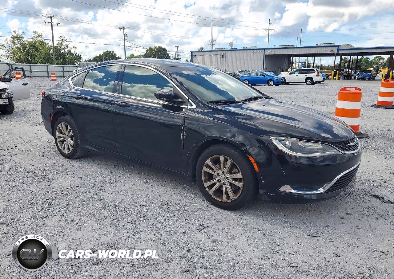 2015 Chrysler 200 Limited VIN:1C3CCCABXFN584400 - 4