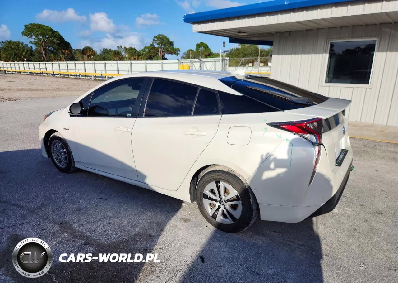 2017 Toyota Prius Three VIN:JTDKARFU3H3049322 - 2