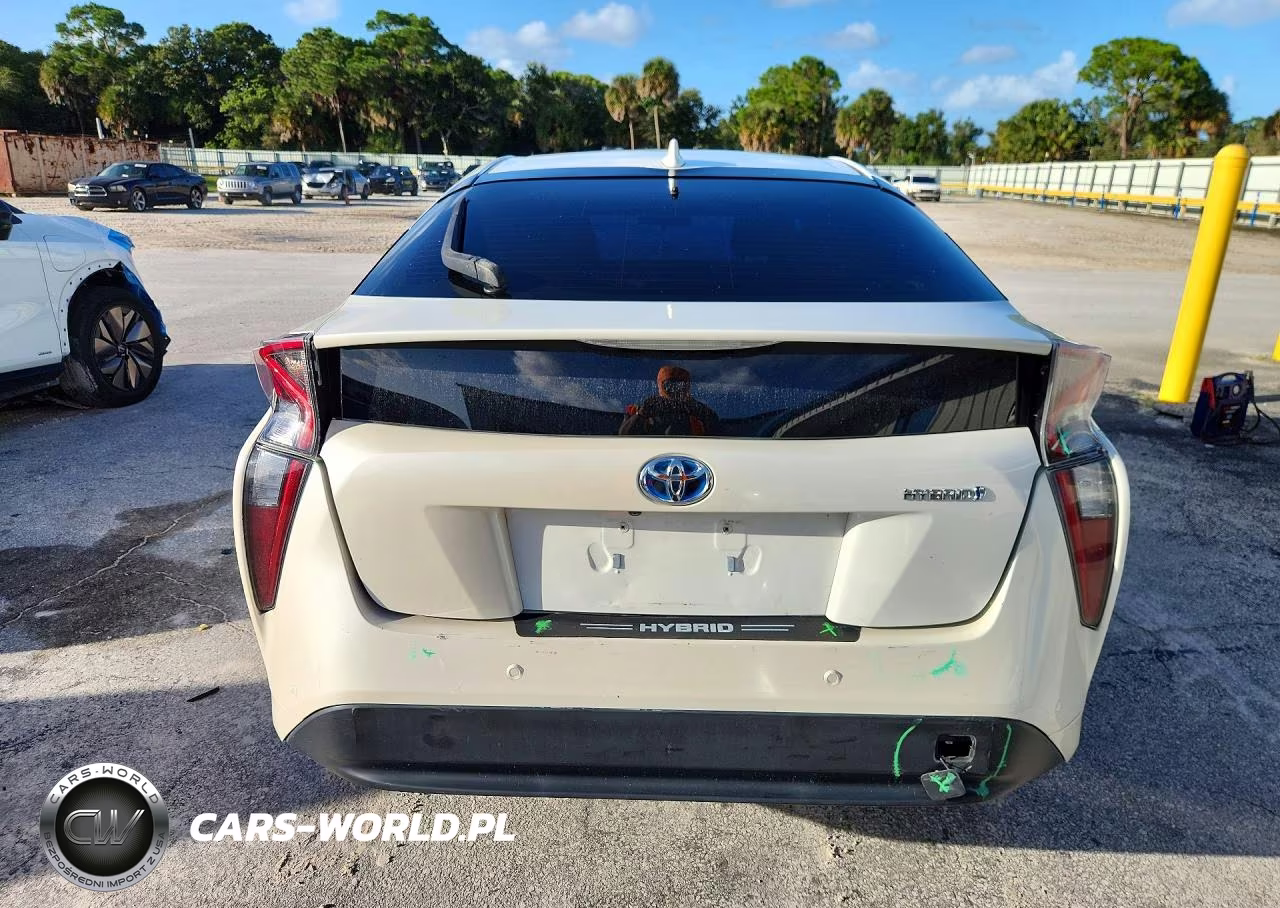 2017 Toyota Prius Three VIN:JTDKARFU3H3049322 - 6