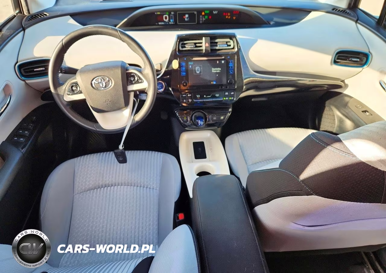 2017 Toyota Prius Three VIN:JTDKARFU3H3049322 - 8