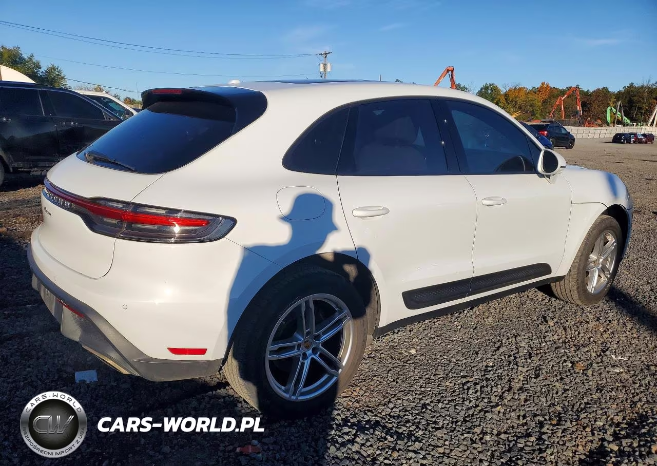 2023 Porsche Macan Base VIN:WP1AA2A56PLB12400 - 3