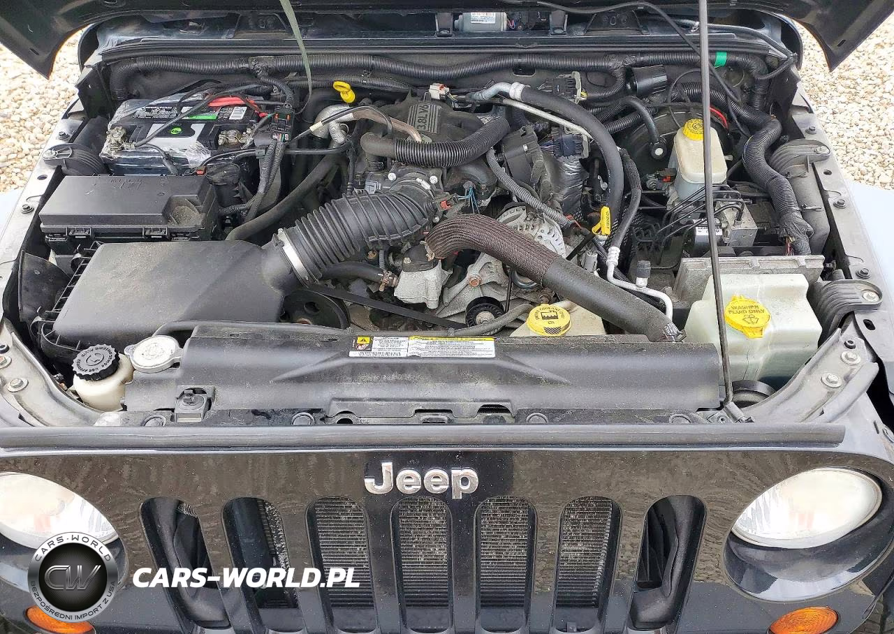 2010 Jeep Wrangler Unlimited Sport VIN:1J4BA3H16AL183628 - 11