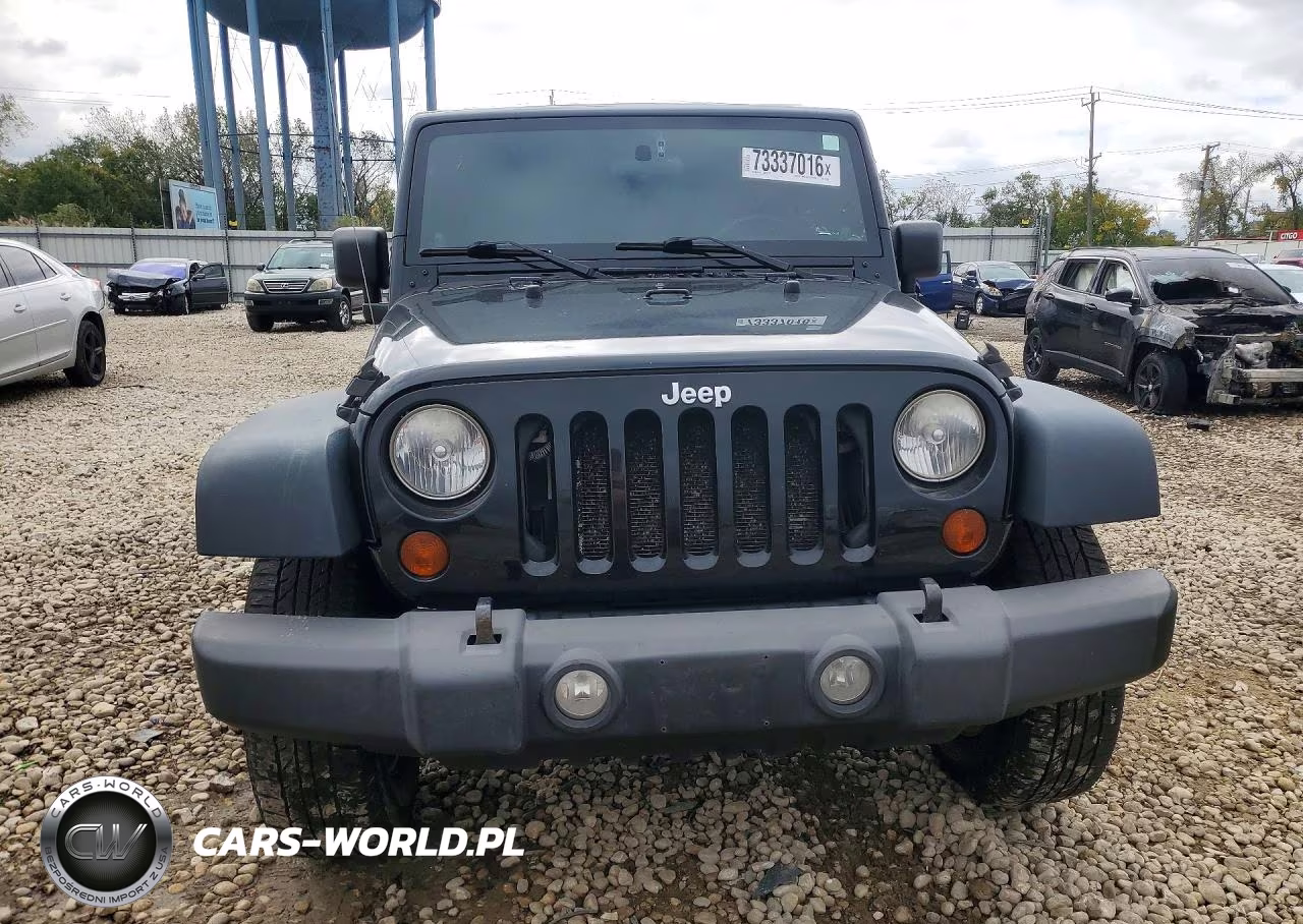 2010 Jeep Wrangler Unlimited Sport VIN:1J4BA3H16AL183628 - 5