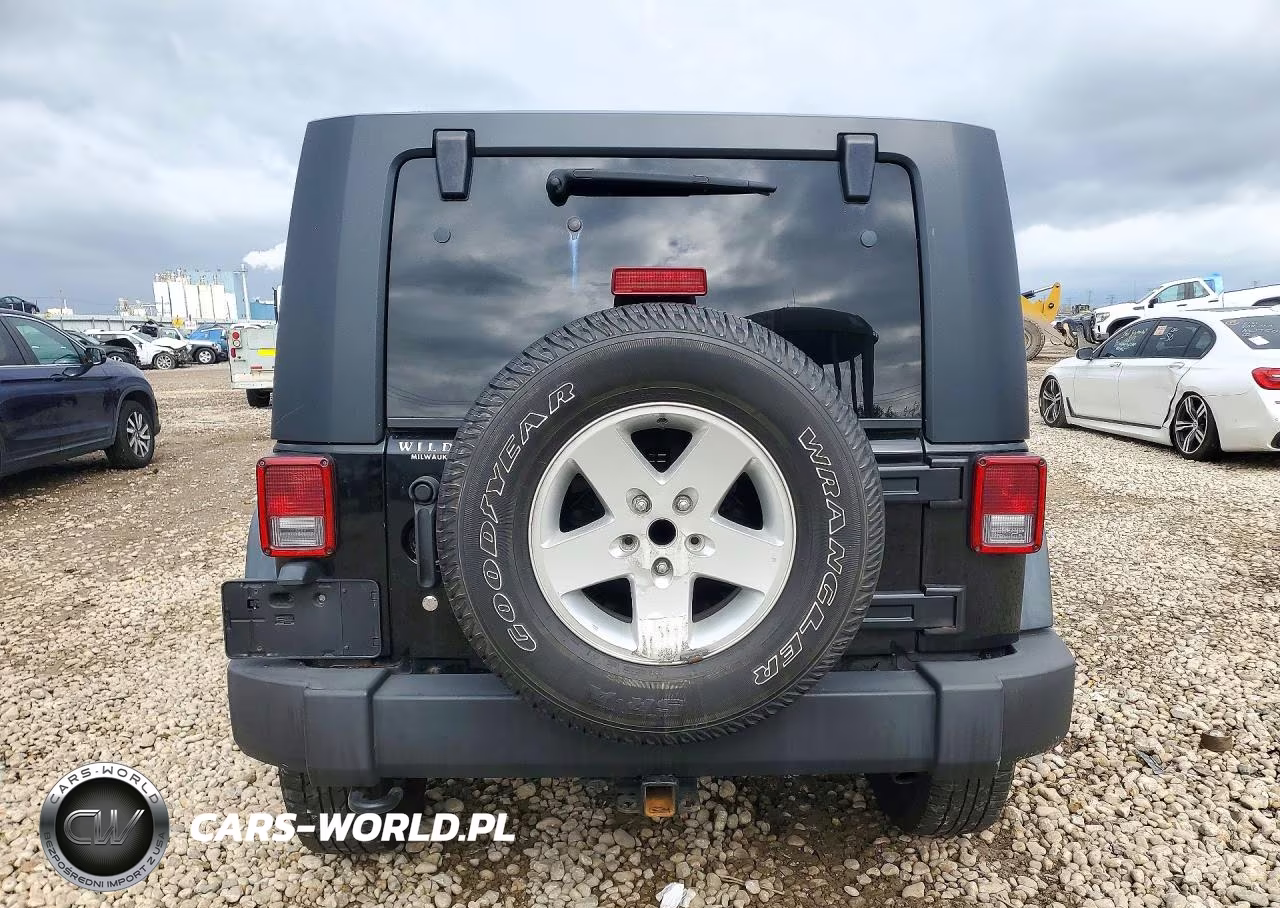 2010 Jeep Wrangler Unlimited Sport VIN:1J4BA3H16AL183628 - 6