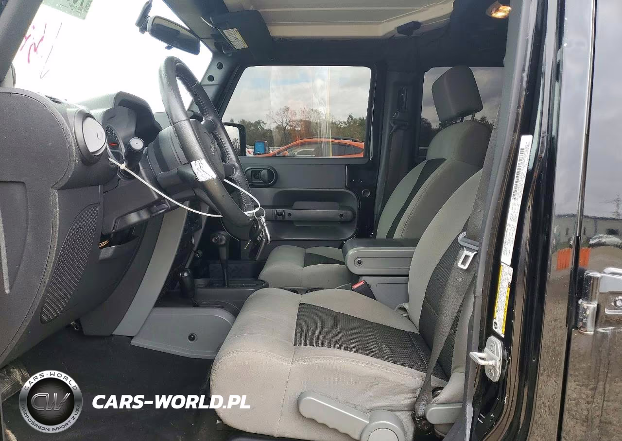 2010 Jeep Wrangler Unlimited Sport VIN:1J4BA3H16AL183628 - 7
