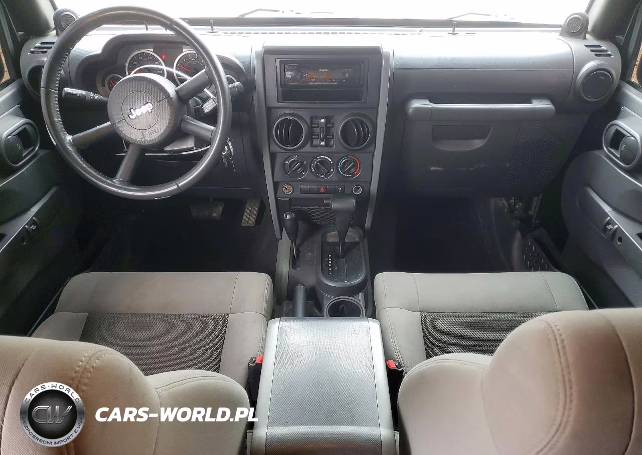 2010 Jeep Wrangler Unlimited Sport VIN:1J4BA3H16AL183628 - 8
