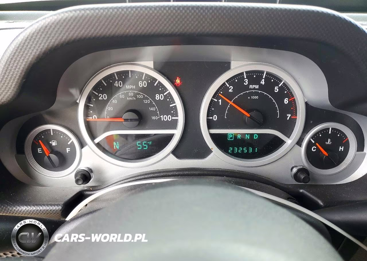 2010 Jeep Wrangler Unlimited Sport VIN:1J4BA3H16AL183628 - 9