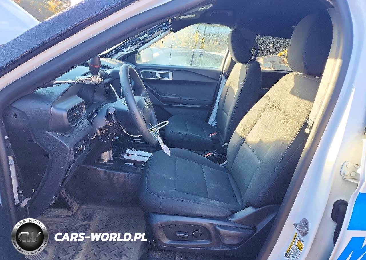 2025 Ford Explorer Police Interceptor VIN:1FM5K8AB6SGA03120 - 7