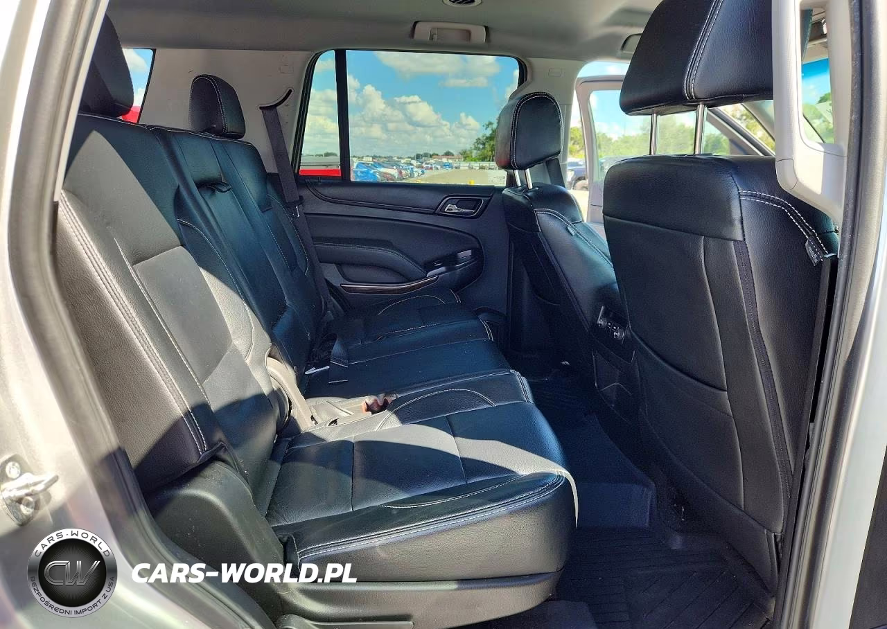 2018 Chevrolet Tahoe C1500 Ls VIN:1GNSCAKC2JR256481 - 10