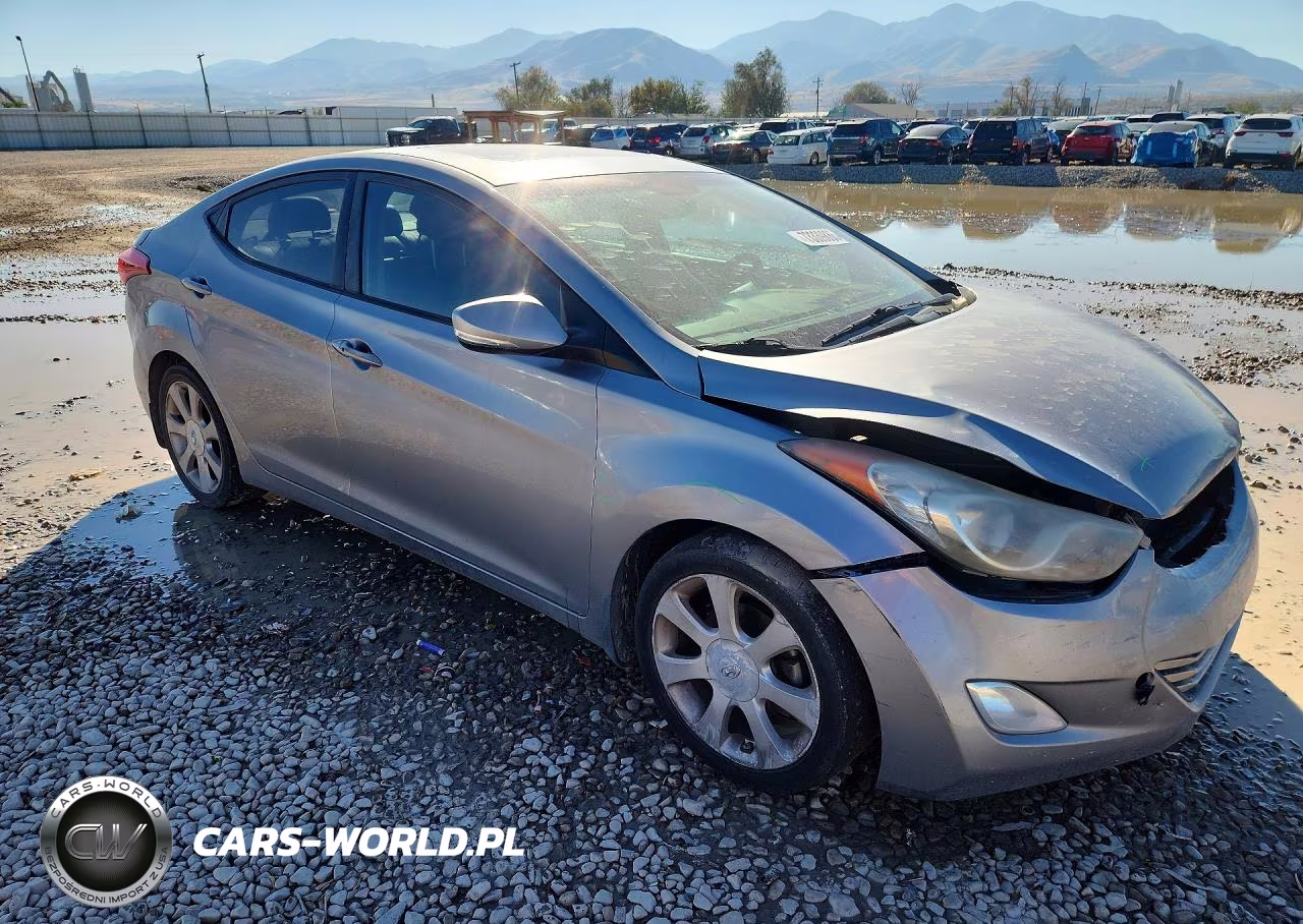 2013 Hyundai Elantra Limited VIN:KMHDH4AEXDU714398 - 4