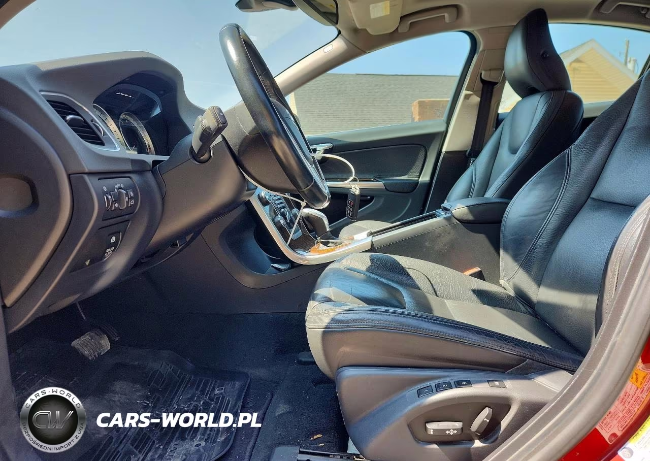 2013 Volvo S60 VIN:YV1612FSXD2210878 - 7