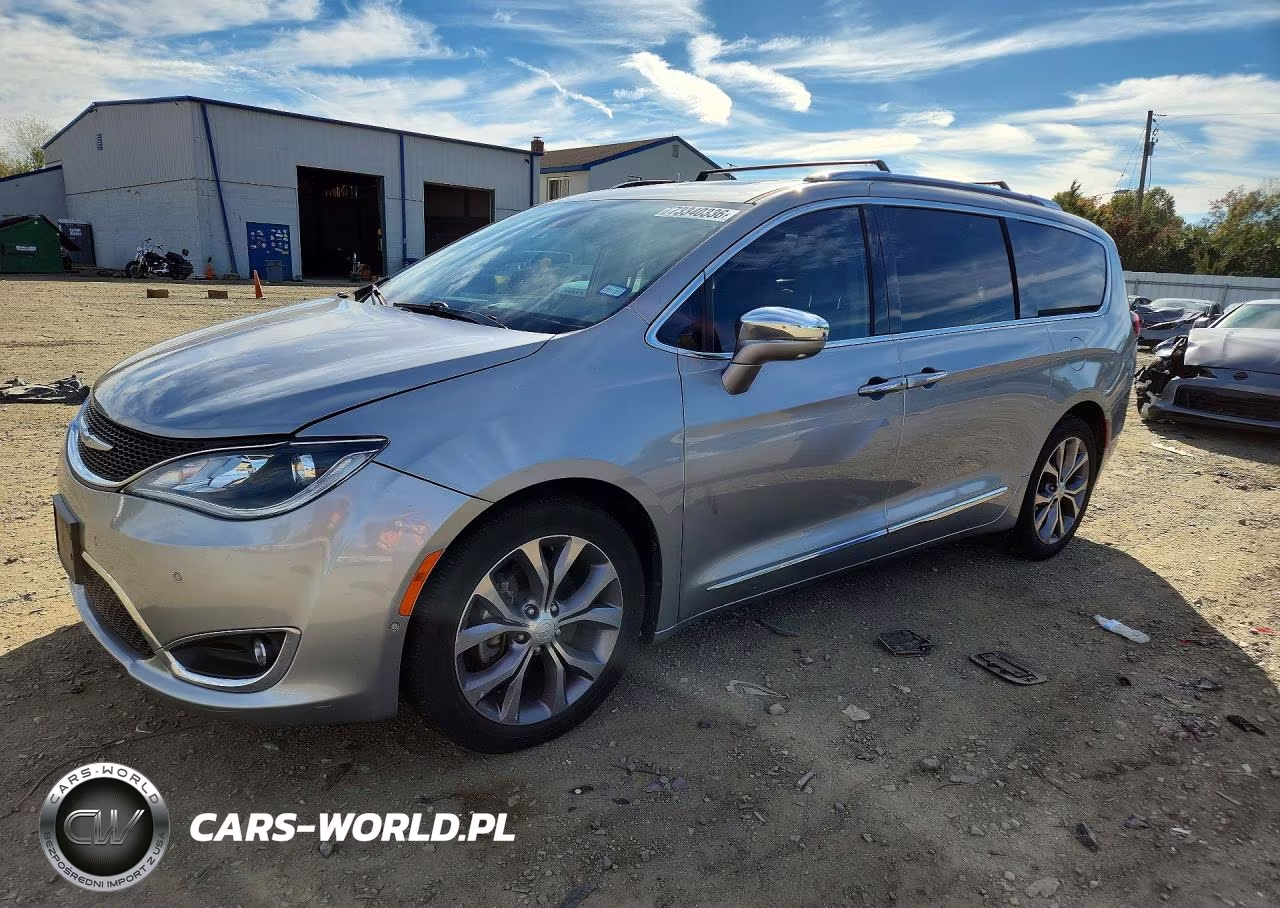 2018 Chrysler Pacifica Limited VIN:2C4RC1GG7JR358064 - 1