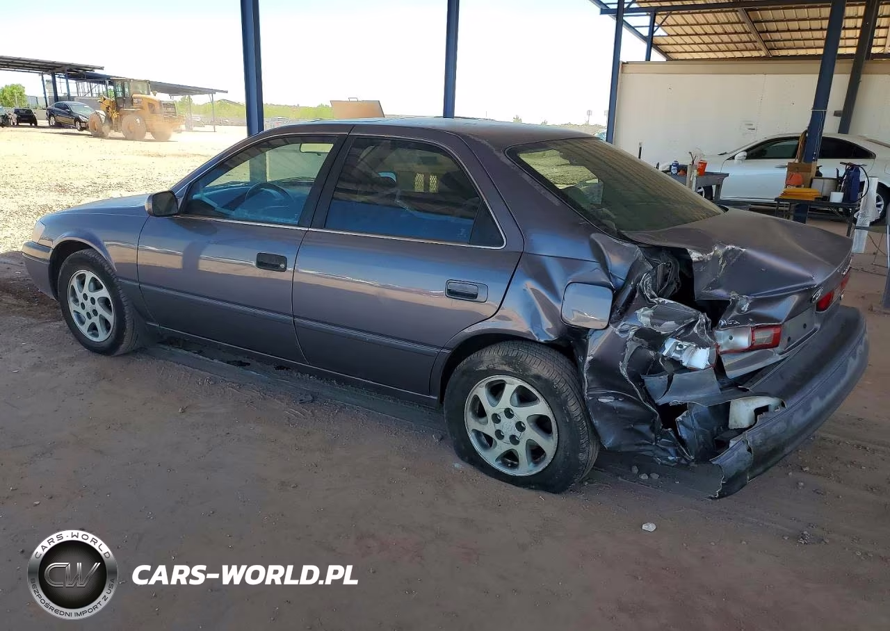 1999 Toyota Camry Xle V6 VIN:4T1BF28K1XU929766 - 2