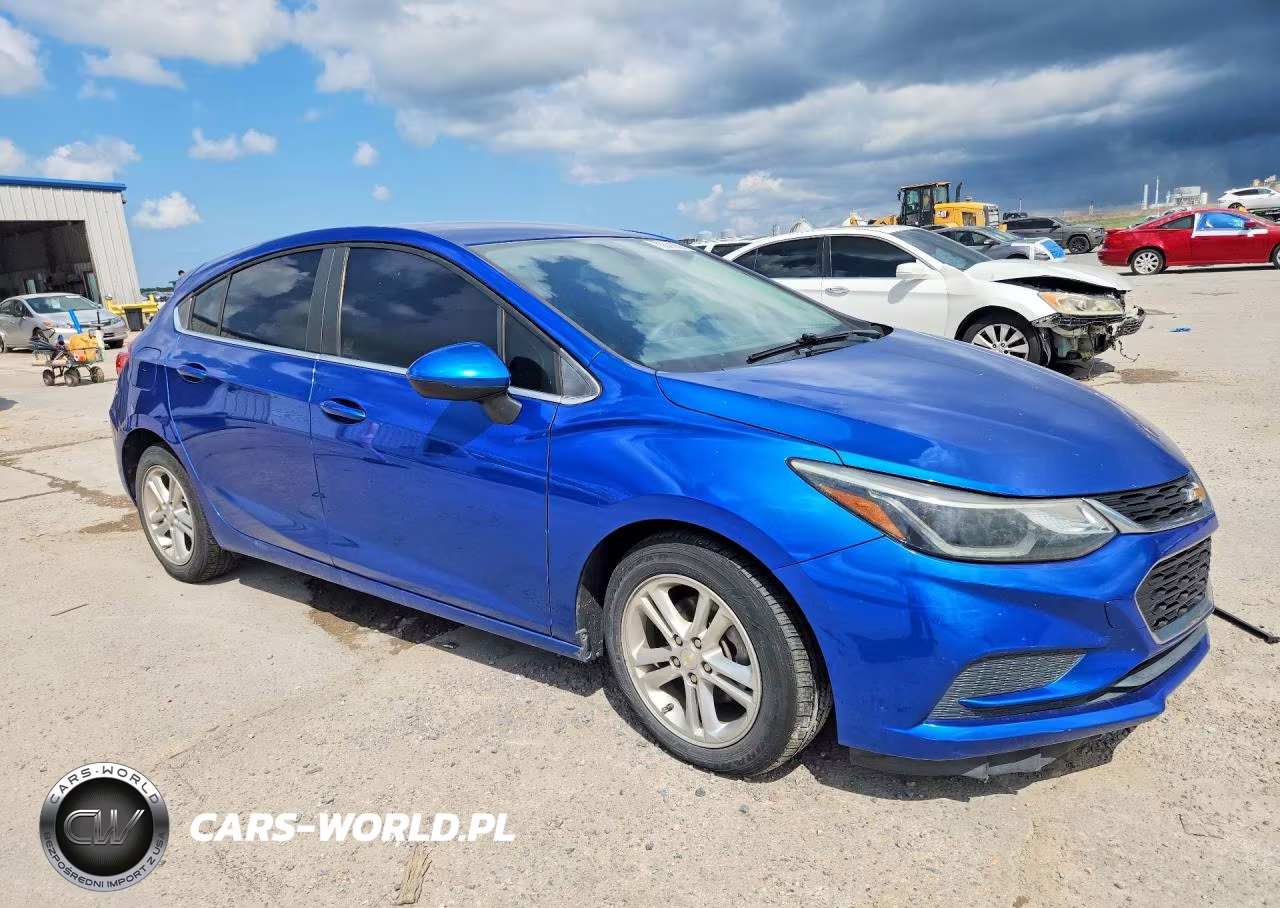 2017 Chevrolet Cruze Lt VIN:3G1BE6SM6HS566688 - 4