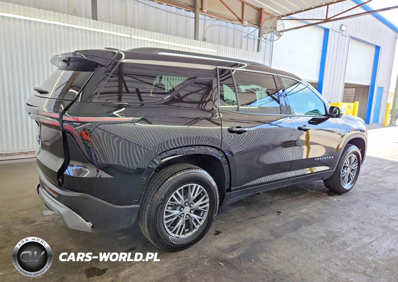 2026 Chevrolet Traverse Lt VIN:1GNERGKSXTJ232078 - 3