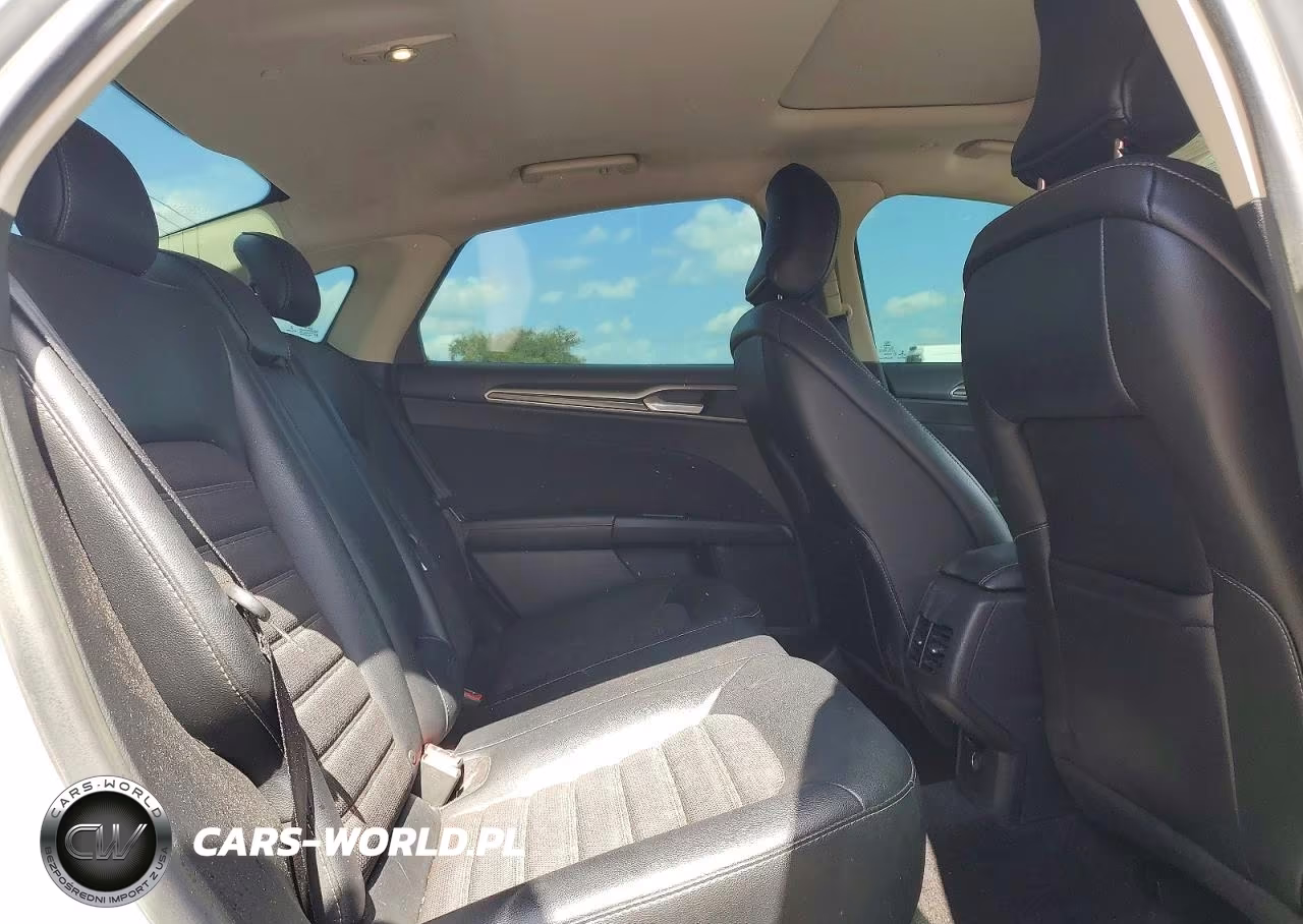 2017 Ford Fusion Se Hybrid VIN:3FA6P0LU1HR382125 - 10