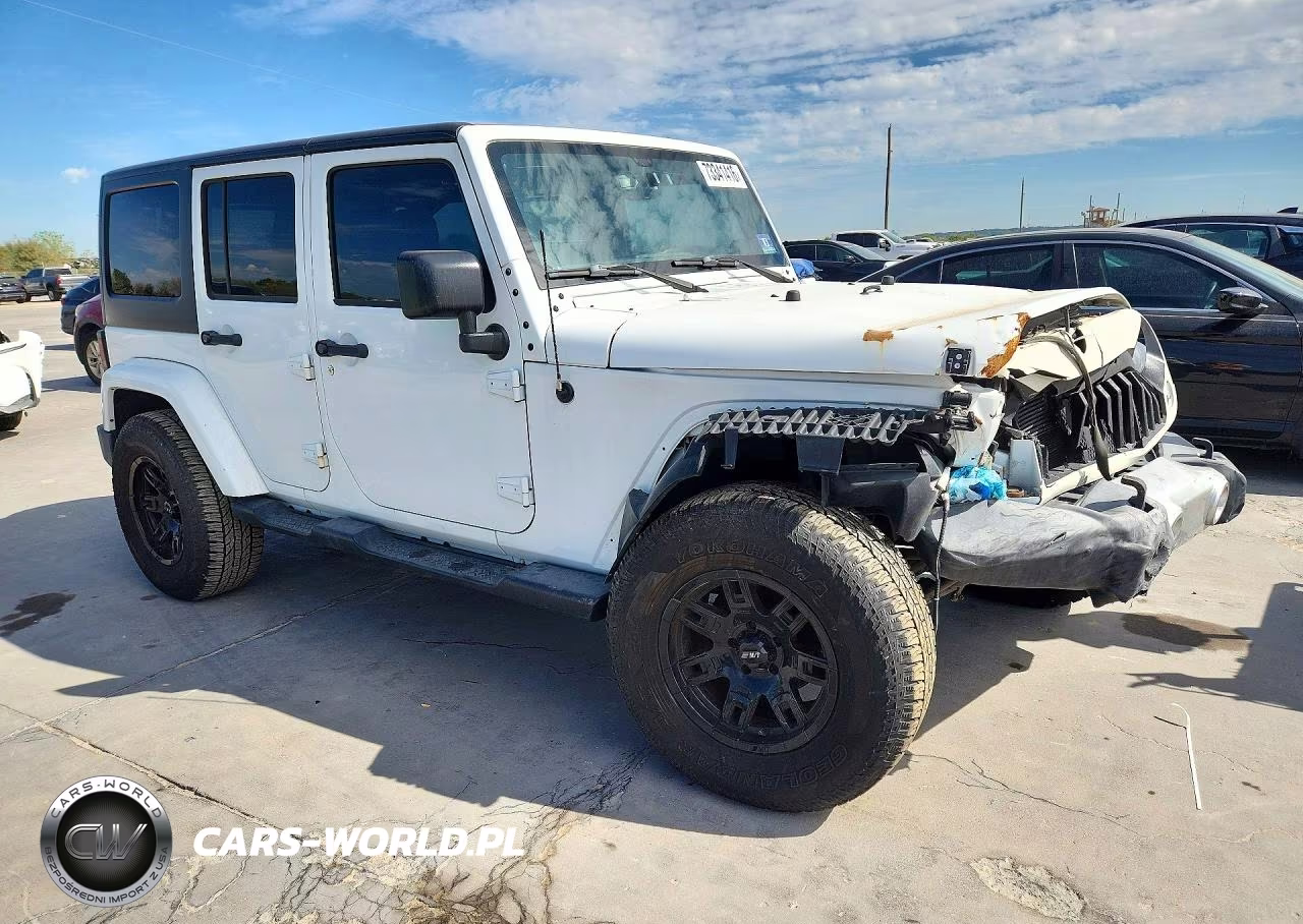 2017 Jeep Wrangler Unlimited Sahara VIN:1C4HJWEG3HL624863 - 4
