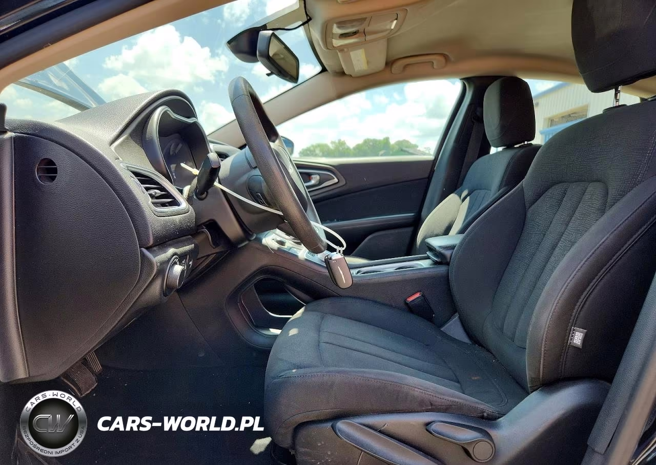 2015 Chrysler 200 Limited VIN:1C3CCCAB3FN555689 - 7