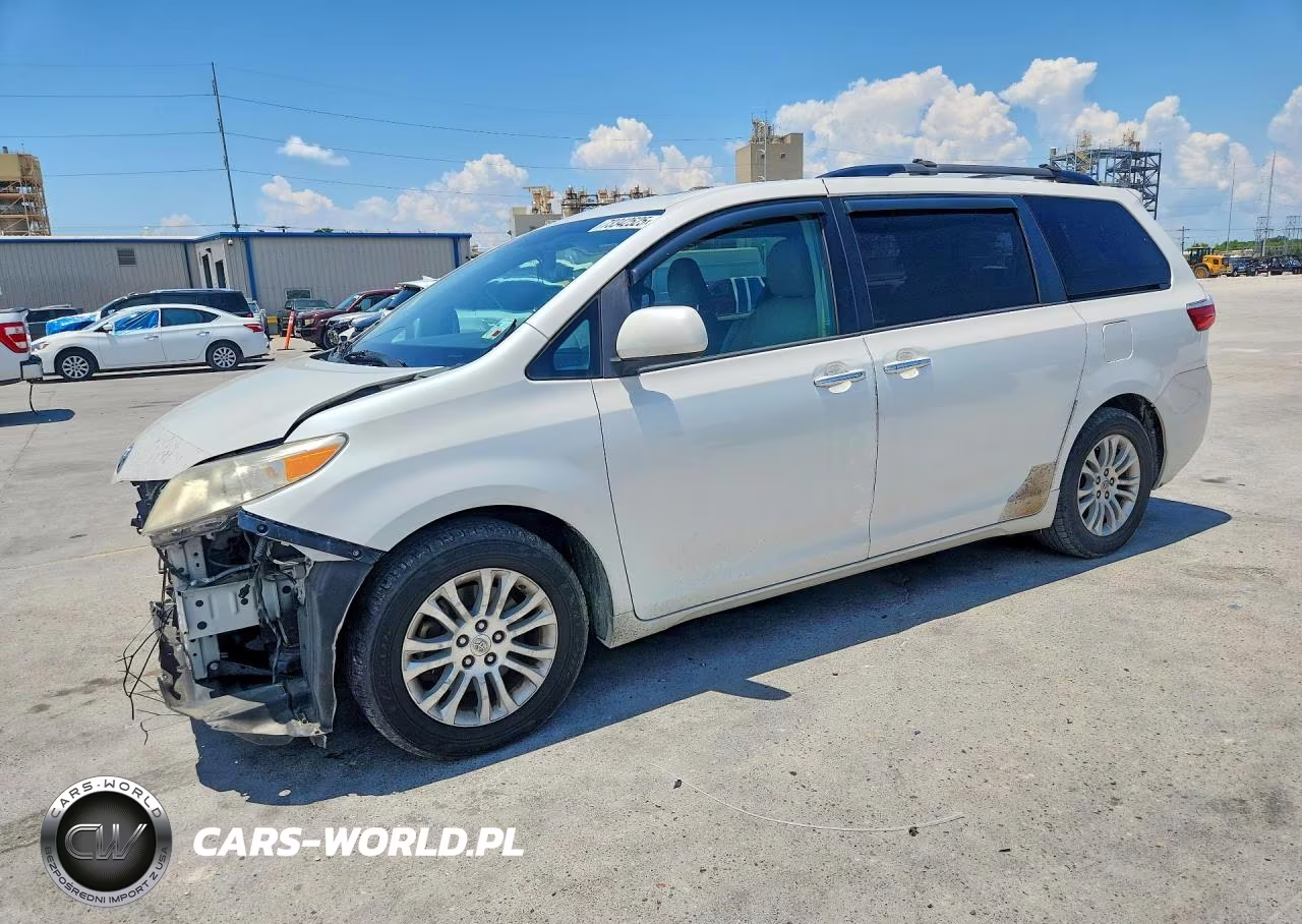 2016 Toyota Sienna Xle 8-Passenger