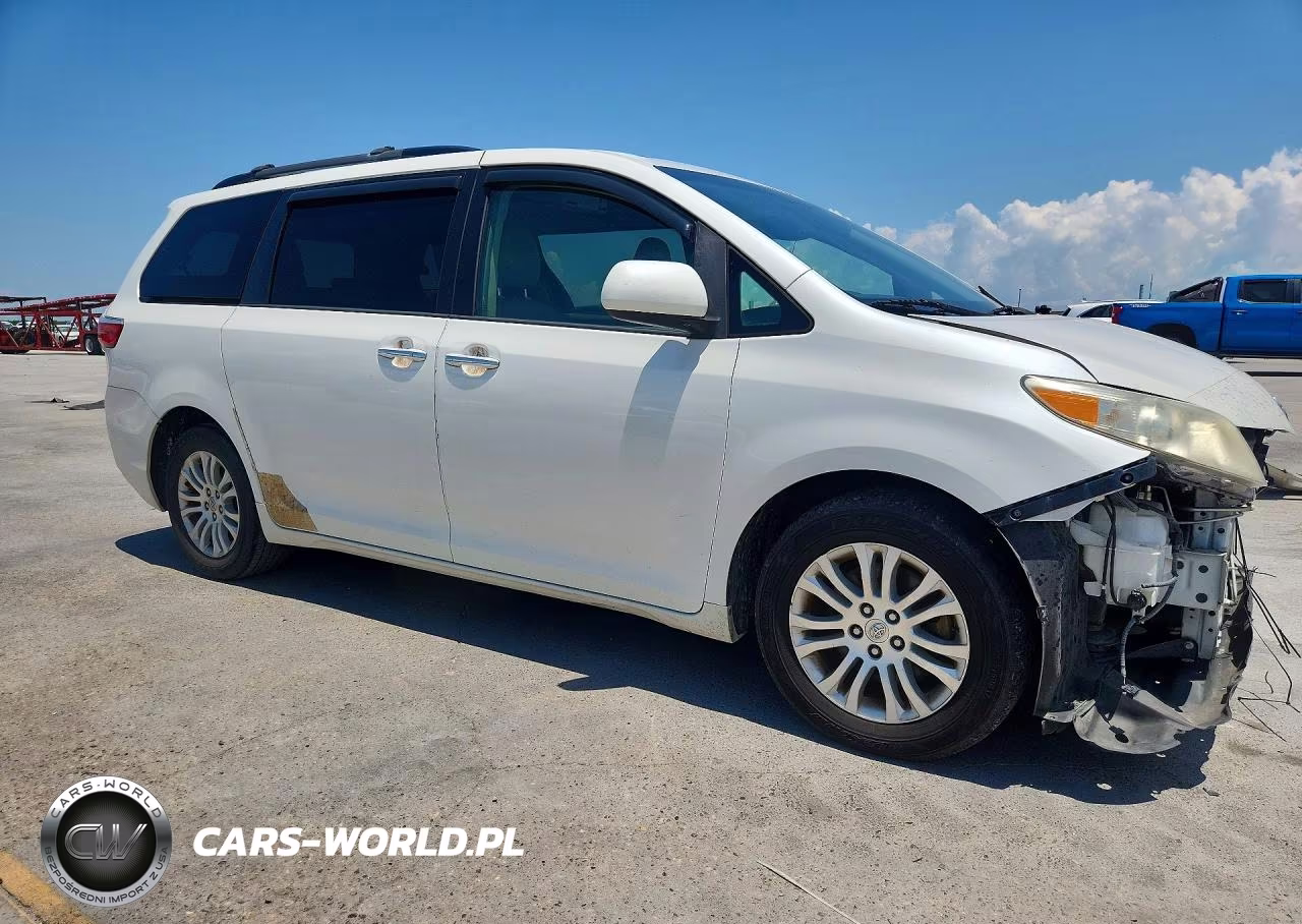 2016 Toyota Sienna Xle 8-Passenger VIN:5TDYK3DC7GS720809 - 4