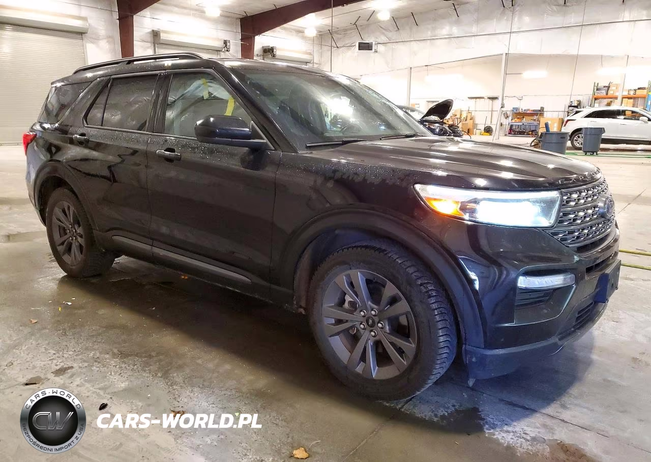 2022 Ford Explorer Xlt VIN:1FMSK8DH2NGC05301 - 4