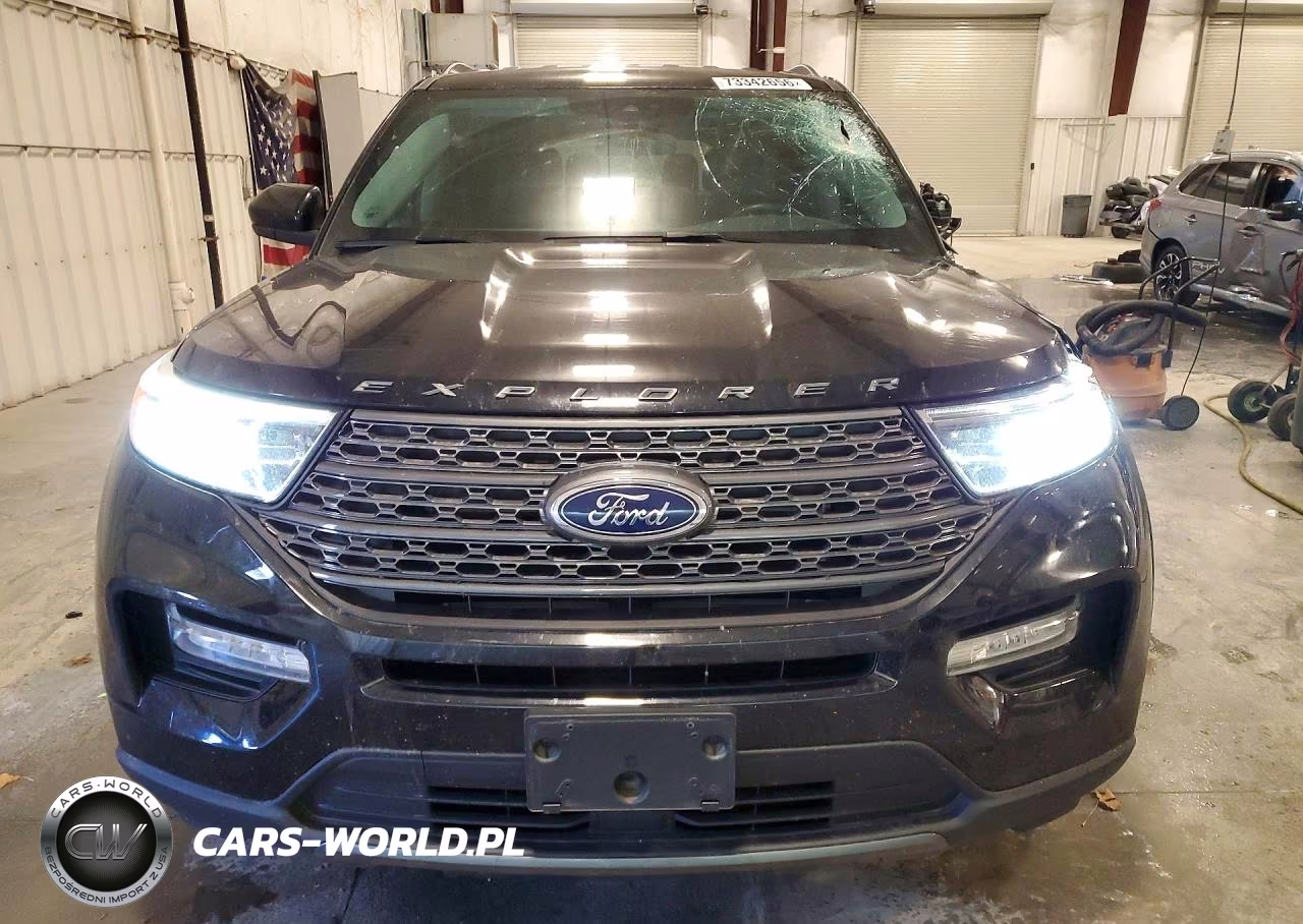 2022 Ford Explorer Xlt VIN:1FMSK8DH2NGC05301 - 5