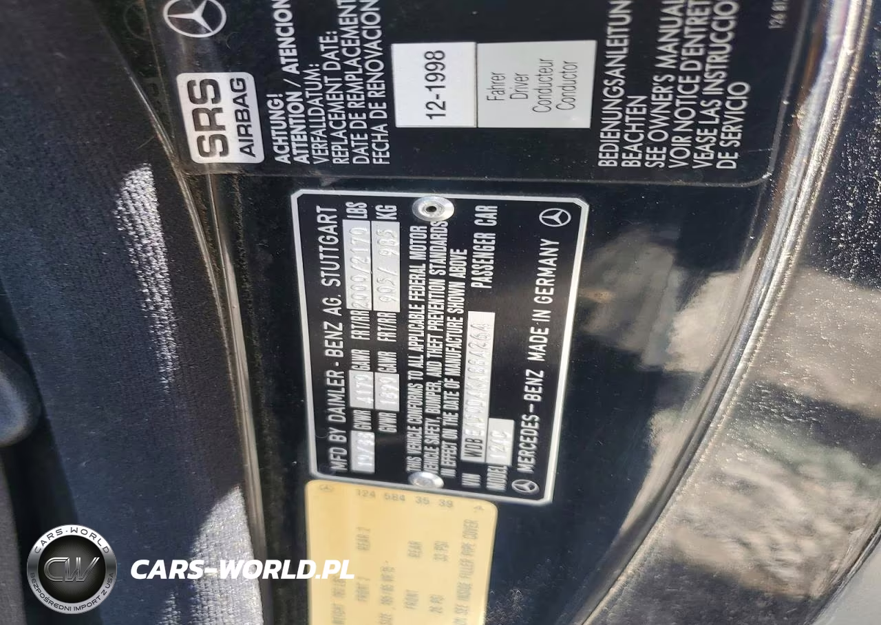 1989 Mercedes-Benz 300 Ce VIN:WDBEA50D4KA884264 - 12