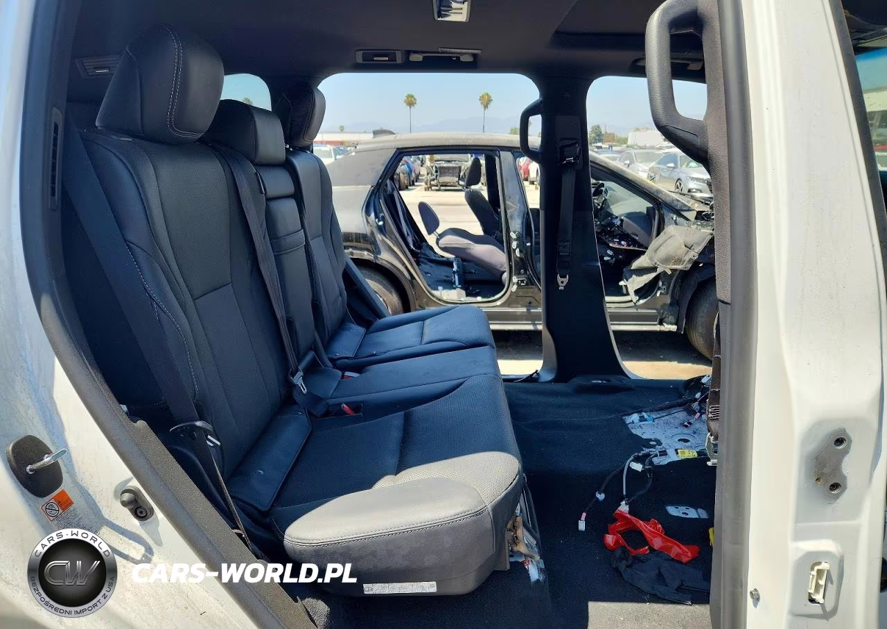 2025 Lexus Lx 600 Luxury VIN:JTJGB7CX0S4082413 - 11