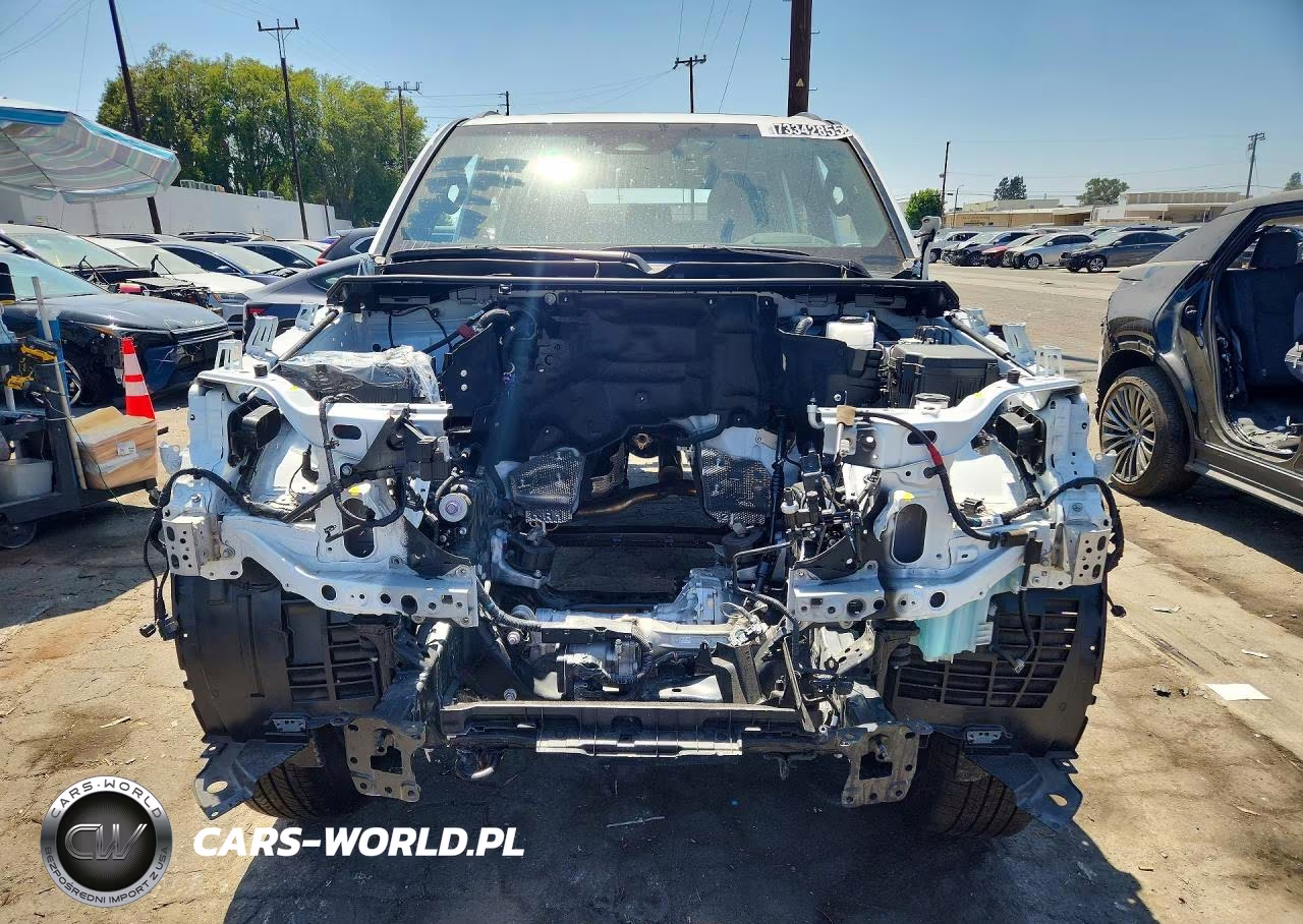 2025 Lexus Lx 600 Luxury VIN:JTJGB7CX0S4082413 - 5