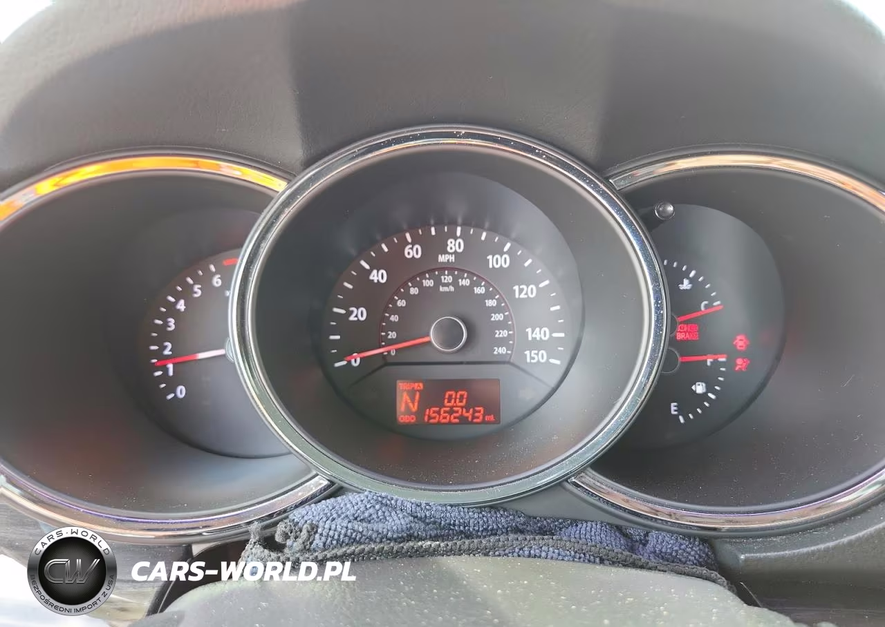 2013 Kia Sorento Lx VIN:5XYKT3A11DG345286 - 9