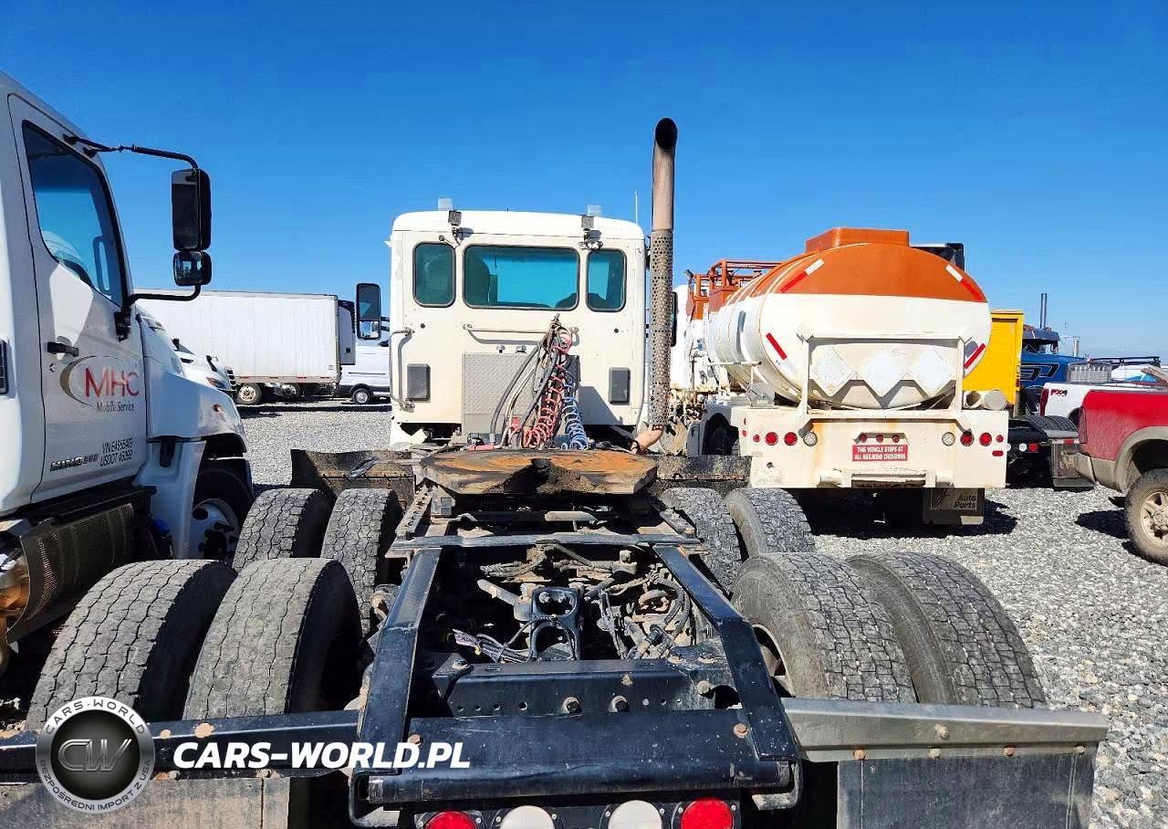 2021 Kenworth Construction T880 VIN:1XKZD49XXMJ447779 - 6