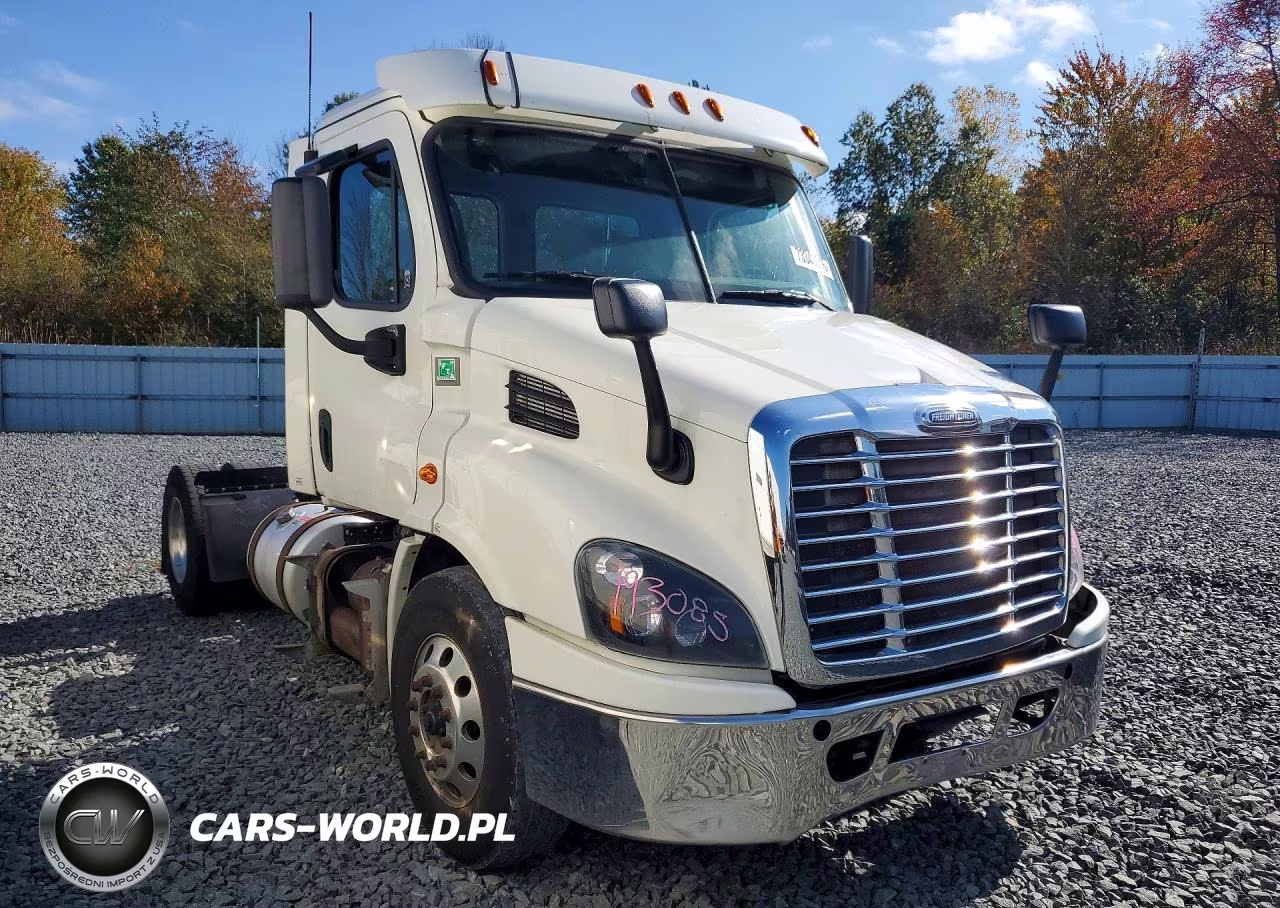 2017 Freightliner Cascadia 113 Semi Truck VIN:3AKBGADVXHSJH0286 - 4