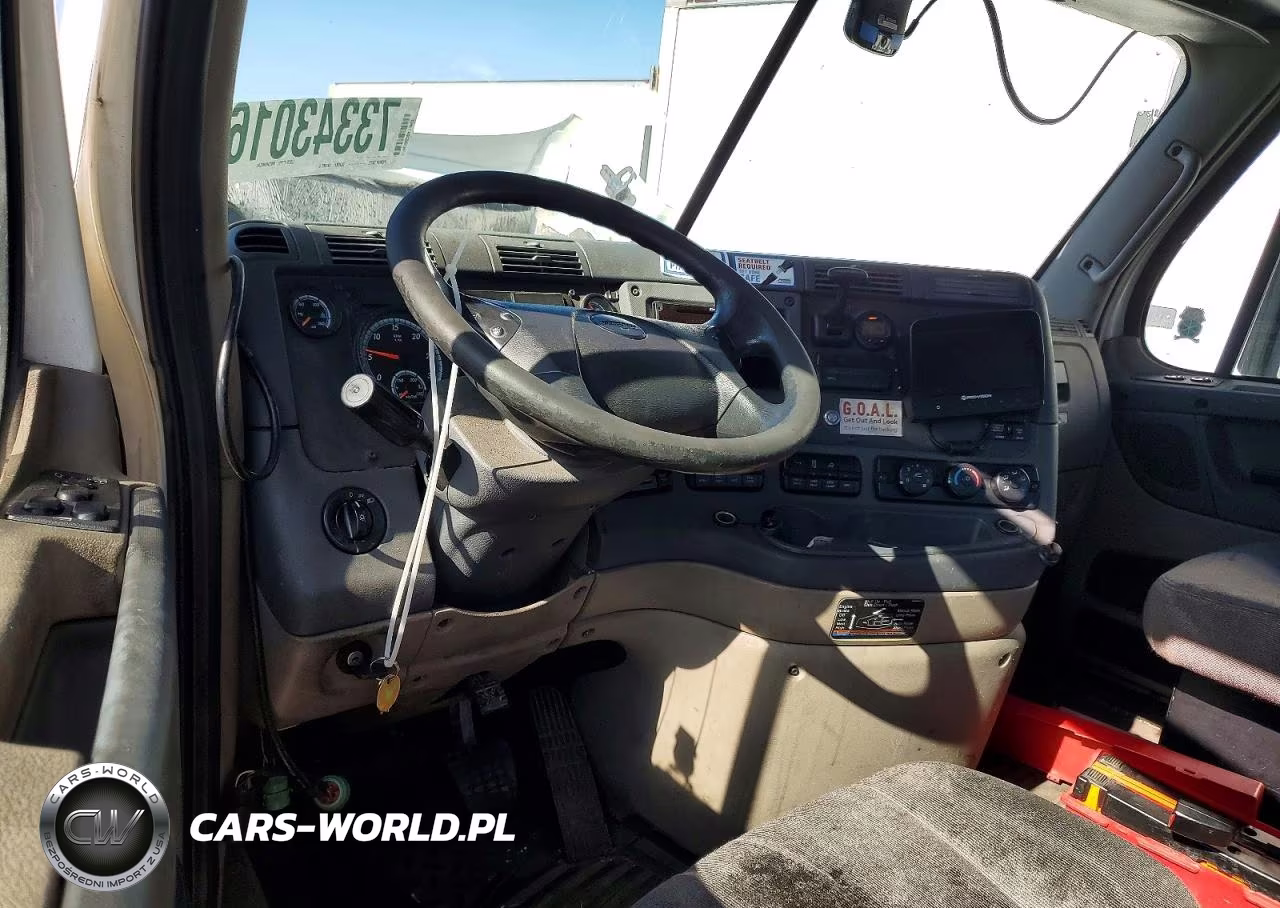 2017 Freightliner Cascadia 113 Semi Truck VIN:3AKBGADVXHSJH0286 - 8