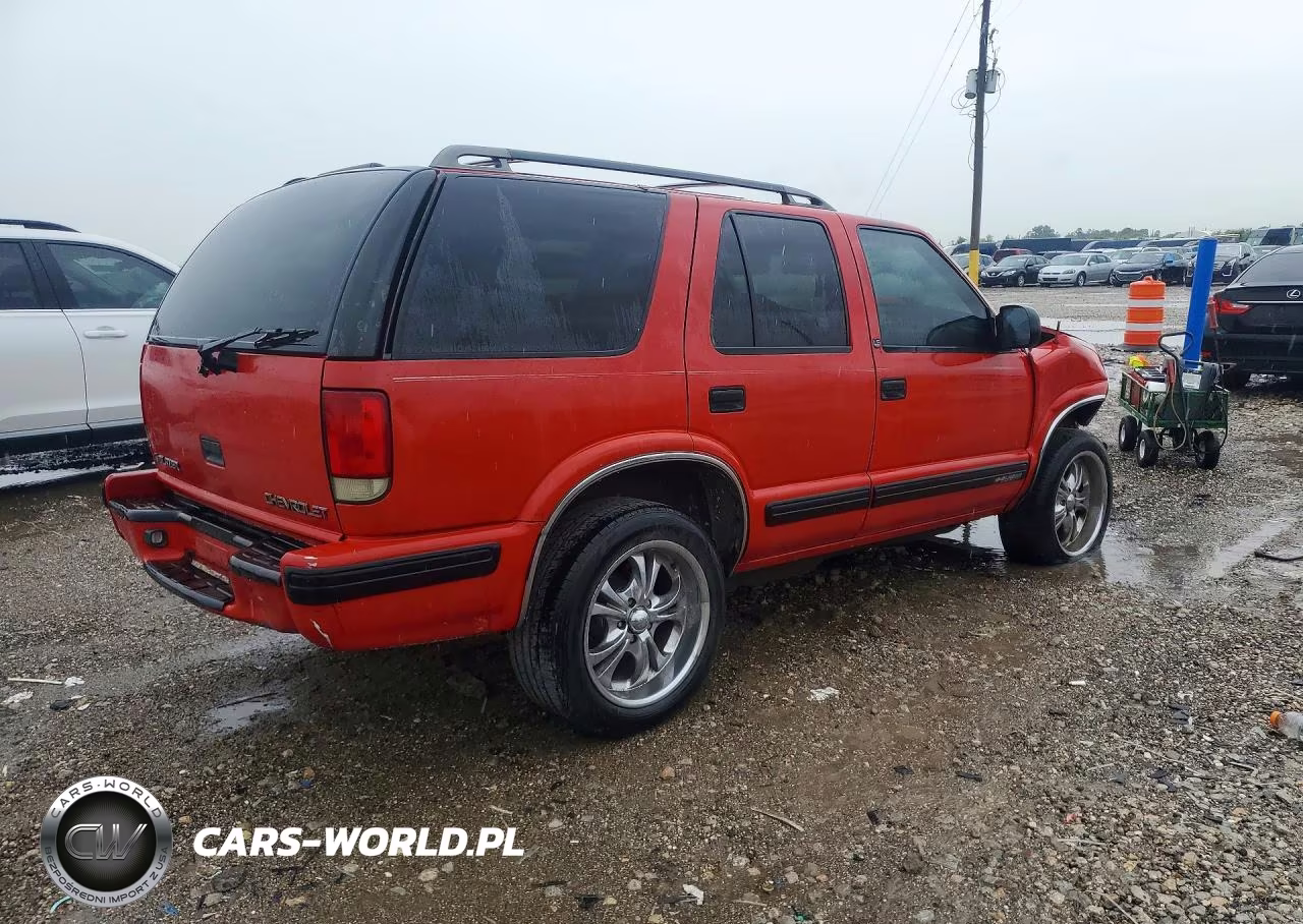 1998 Chevrolet Blazer VIN:1GNDT13W4W2119284 - 3