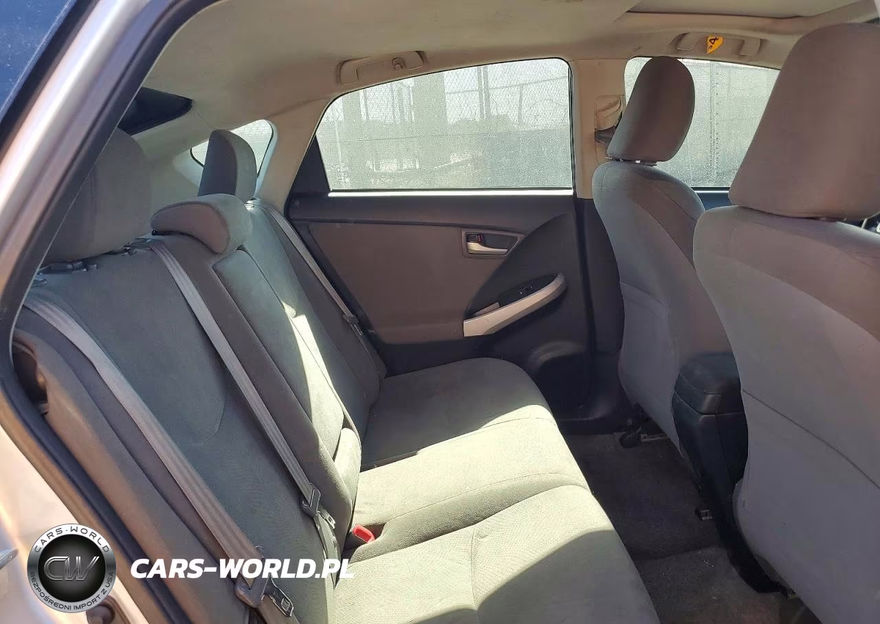 2012 Toyota Prius Three VIN:JTDKN3DU4C5489986 - 10