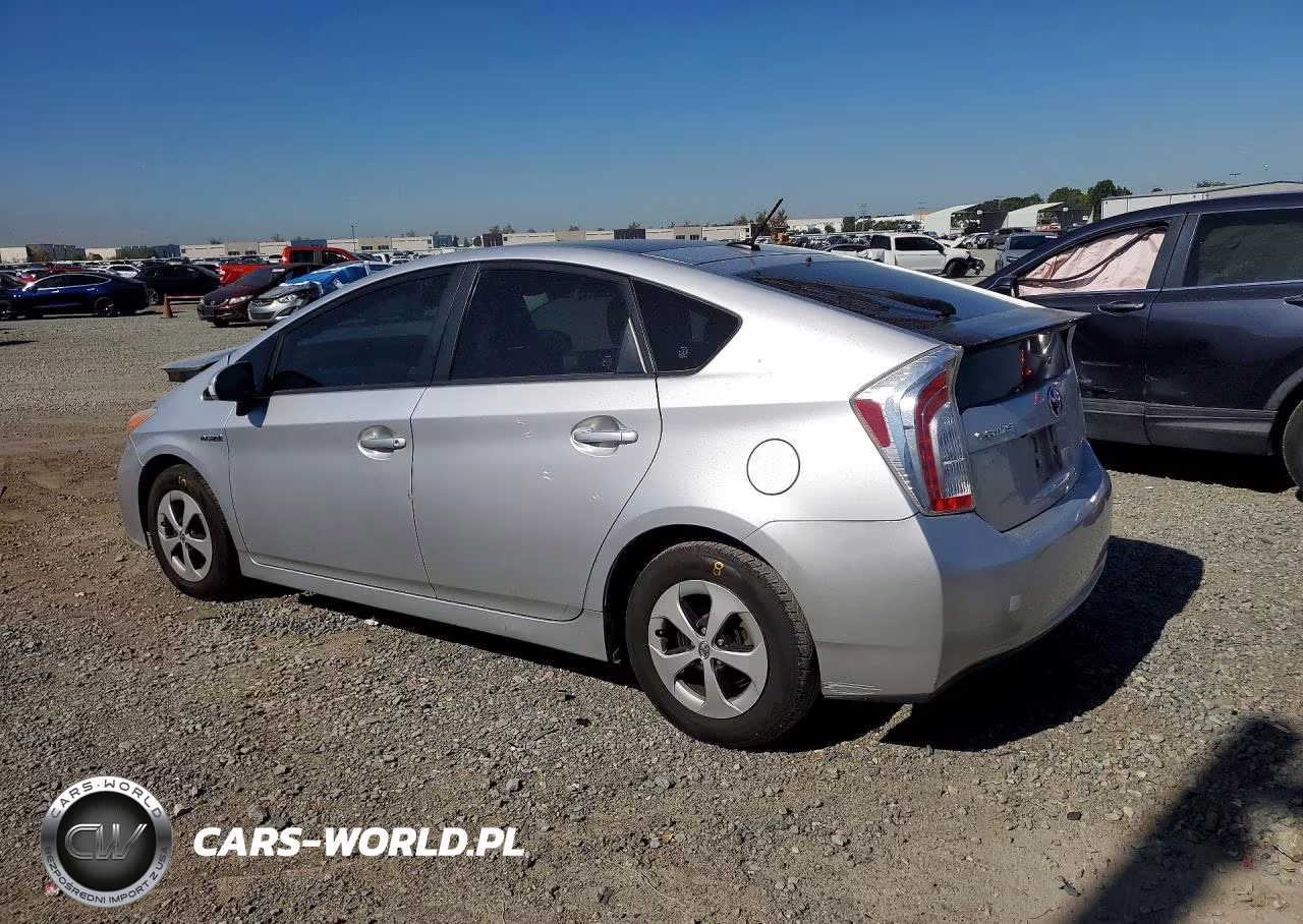 2012 Toyota Prius Three VIN:JTDKN3DU4C5489986 - 2
