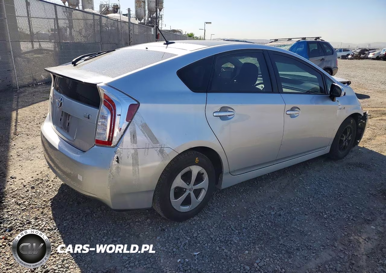 2012 Toyota Prius Three VIN:JTDKN3DU4C5489986 - 3