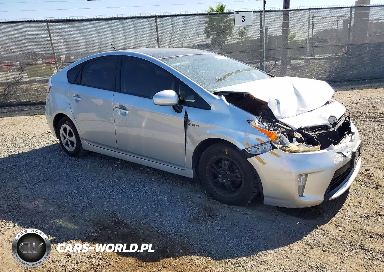 2012 Toyota Prius Three VIN:JTDKN3DU4C5489986 - 4