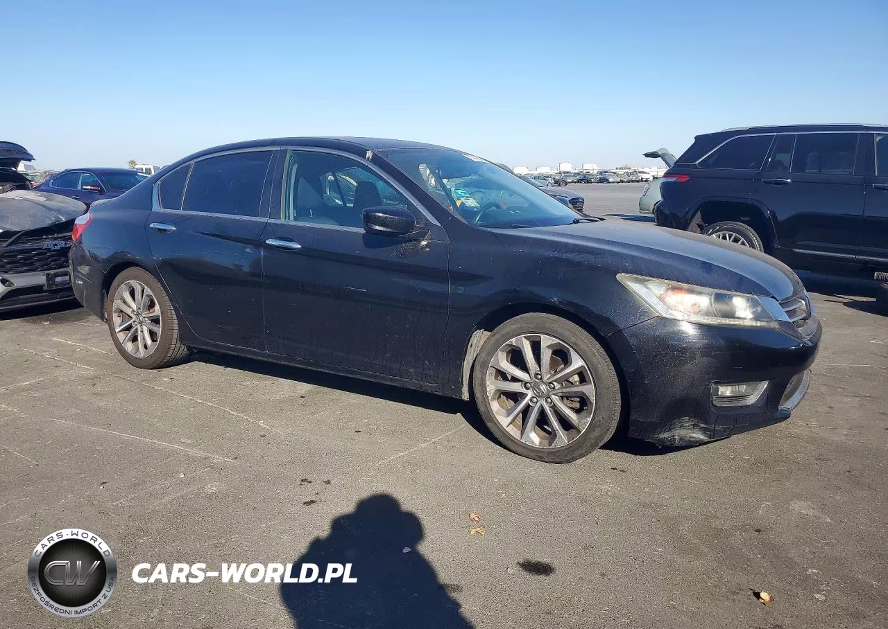 2015 Honda Accord Sport VIN:1HGCR2F58FA249832 - 4
