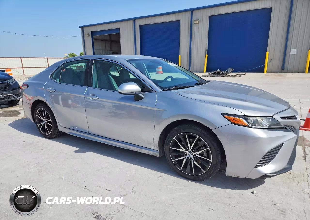 2019 Toyota Camry Se VIN:4T1B11HK5KU700329 - 4
